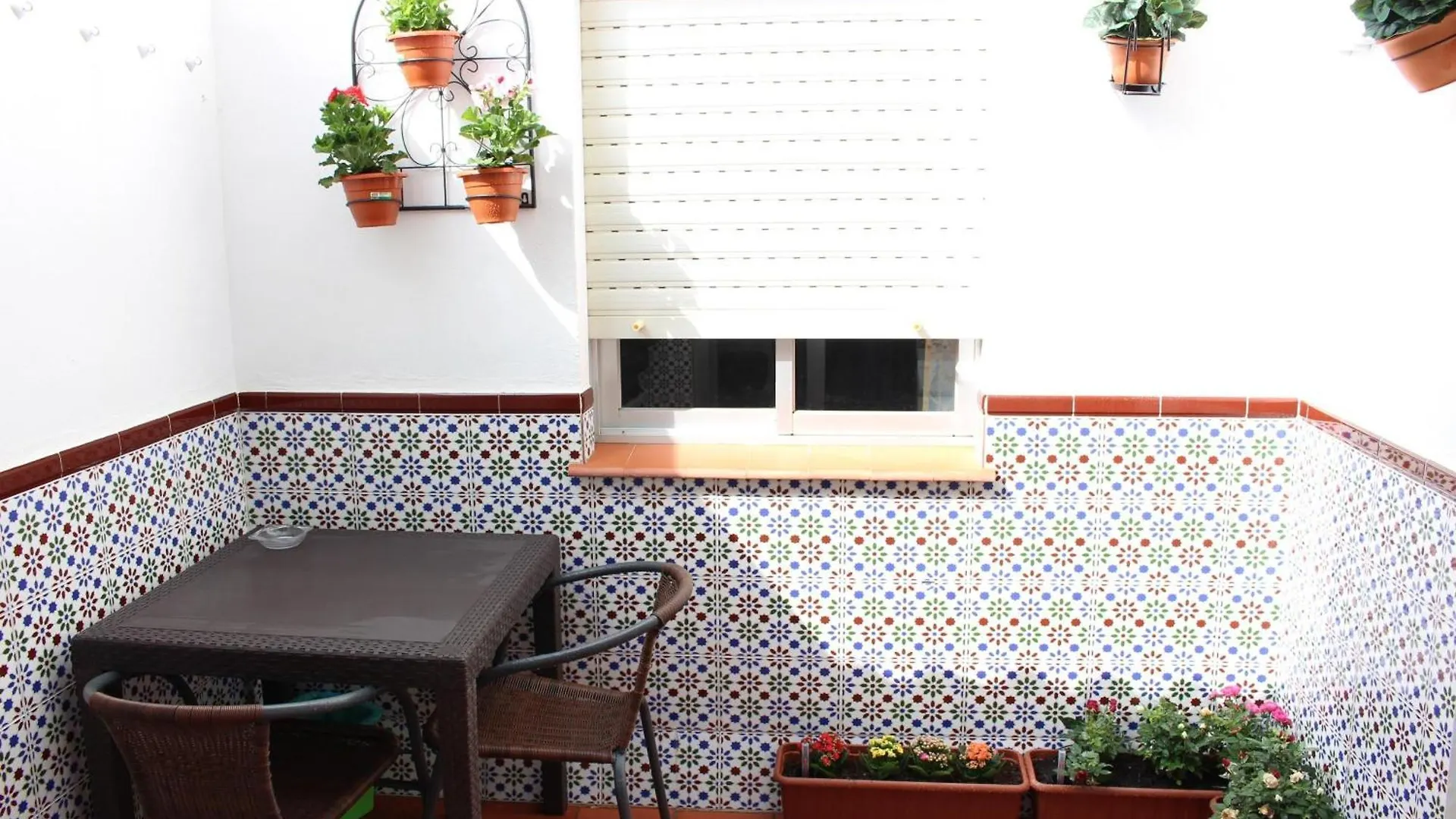 Apartment Mitten In Der Stadt Von Nerja Spain